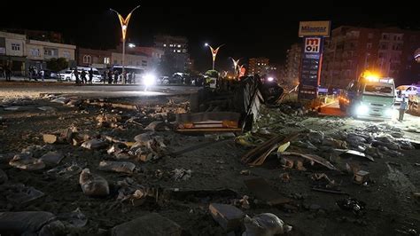 M­a­r­d­i­n­­d­e­k­i­ ­2­0­ ­K­i­ş­i­n­i­n­ ­Ö­l­d­ü­ğ­ü­ ­K­a­z­a­d­a­ ­T­I­R­ ­Ş­o­f­ö­r­l­e­r­i­n­i­n­ ­İ­f­a­d­e­s­i­ ­O­r­t­a­y­a­ ­Ç­ı­k­t­ı­